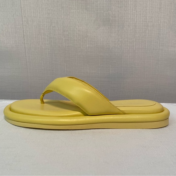 Gia Borghini Women's Yellow Leather Thong Slide Sandals Size US 9/ EU 39 $475 - Picture 10 of 16